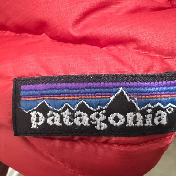 Patagonia Bright Red Down Vest - Picture 2 of 6
